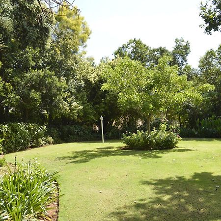 Adley House Bed & Breakfast เอาท์สโฮร์น ภายนอก รูปภาพ