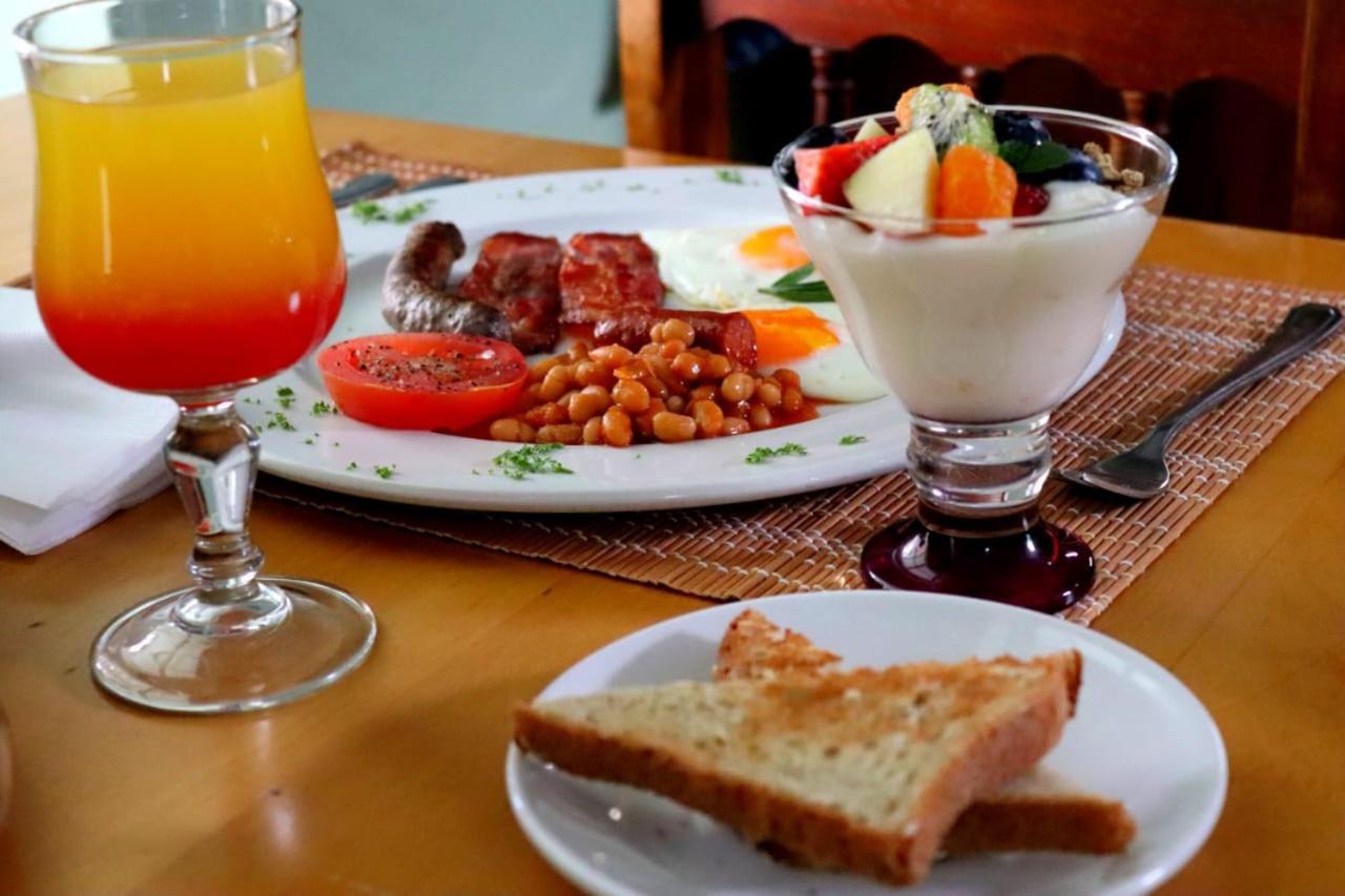 Adley House Bed & Breakfast เอาท์สโฮร์น ภายนอก รูปภาพ